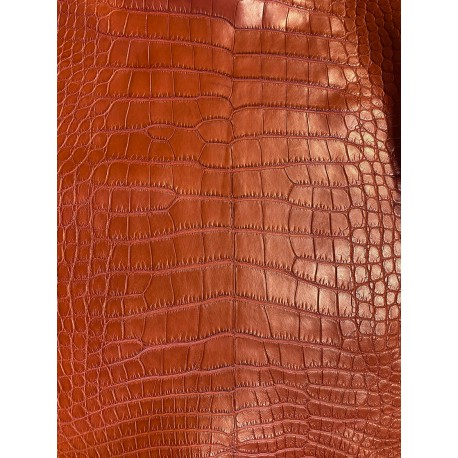 peau aligator mat